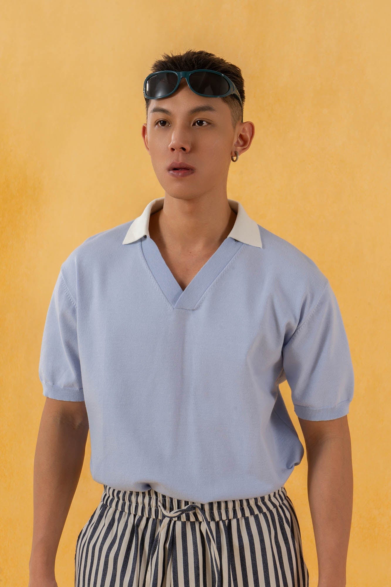 CLP V-Neck Detachable Collar Knitted Tee