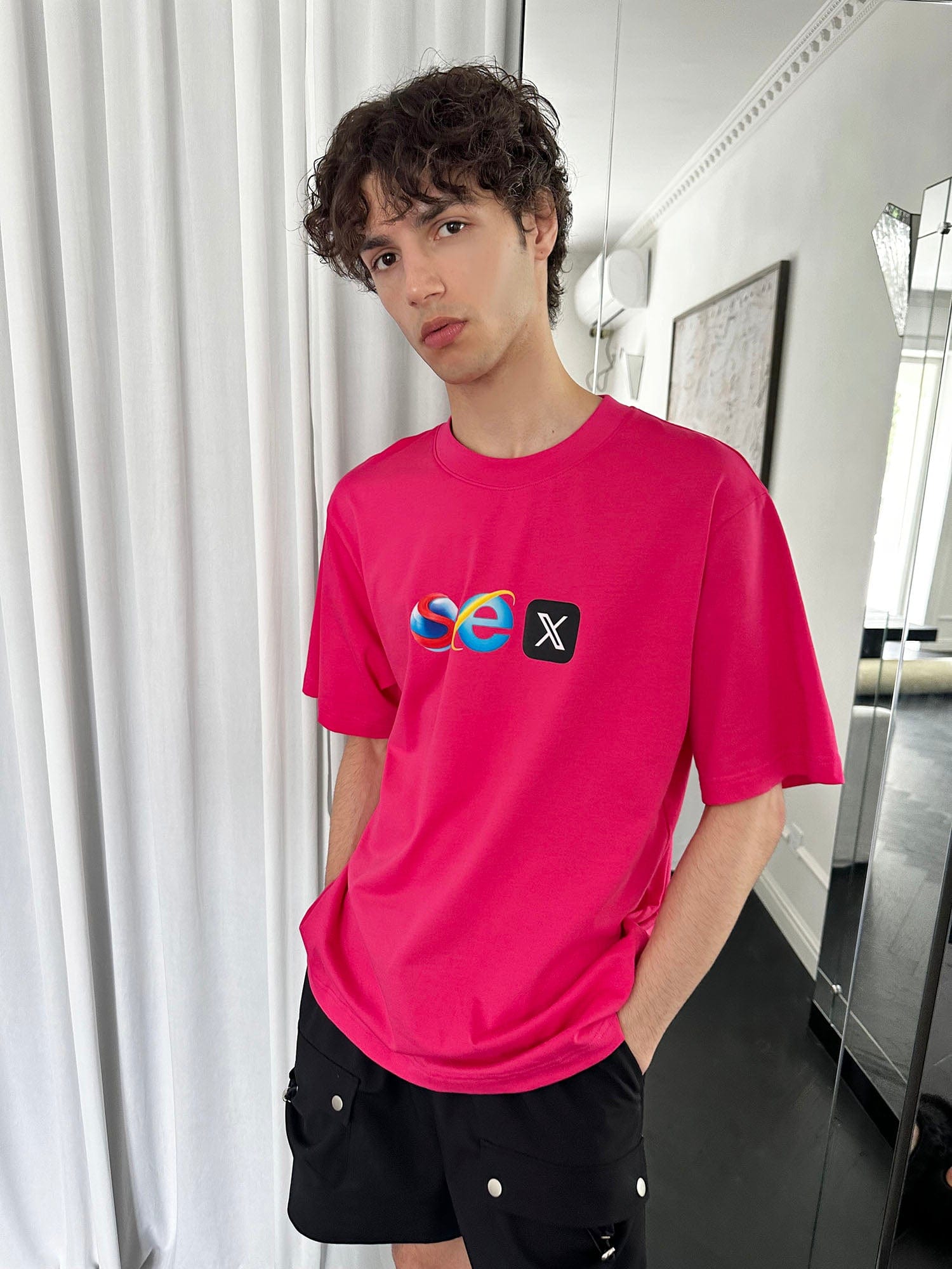SOURPLUM Browser Icons Graphic T-Shirt