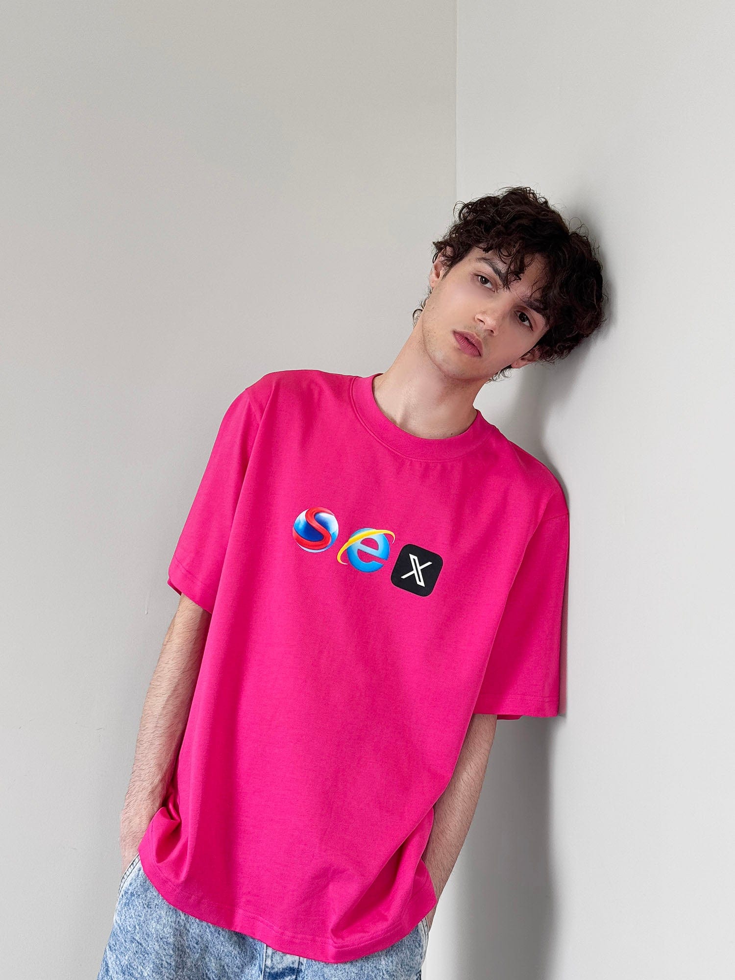 SOURPLUM Browser Icons Graphic T-Shirt