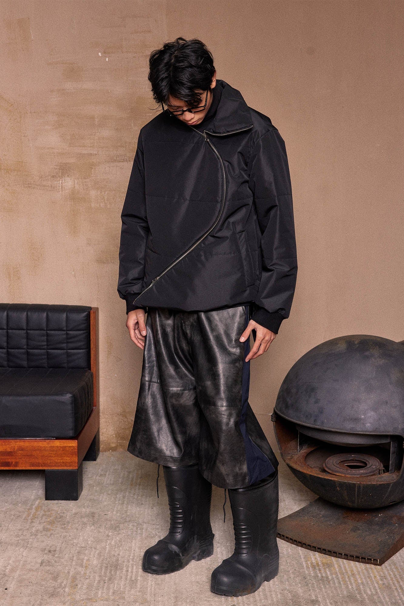 KADAKADA Curved Zipper Detachable-Hem Quilted Jacket