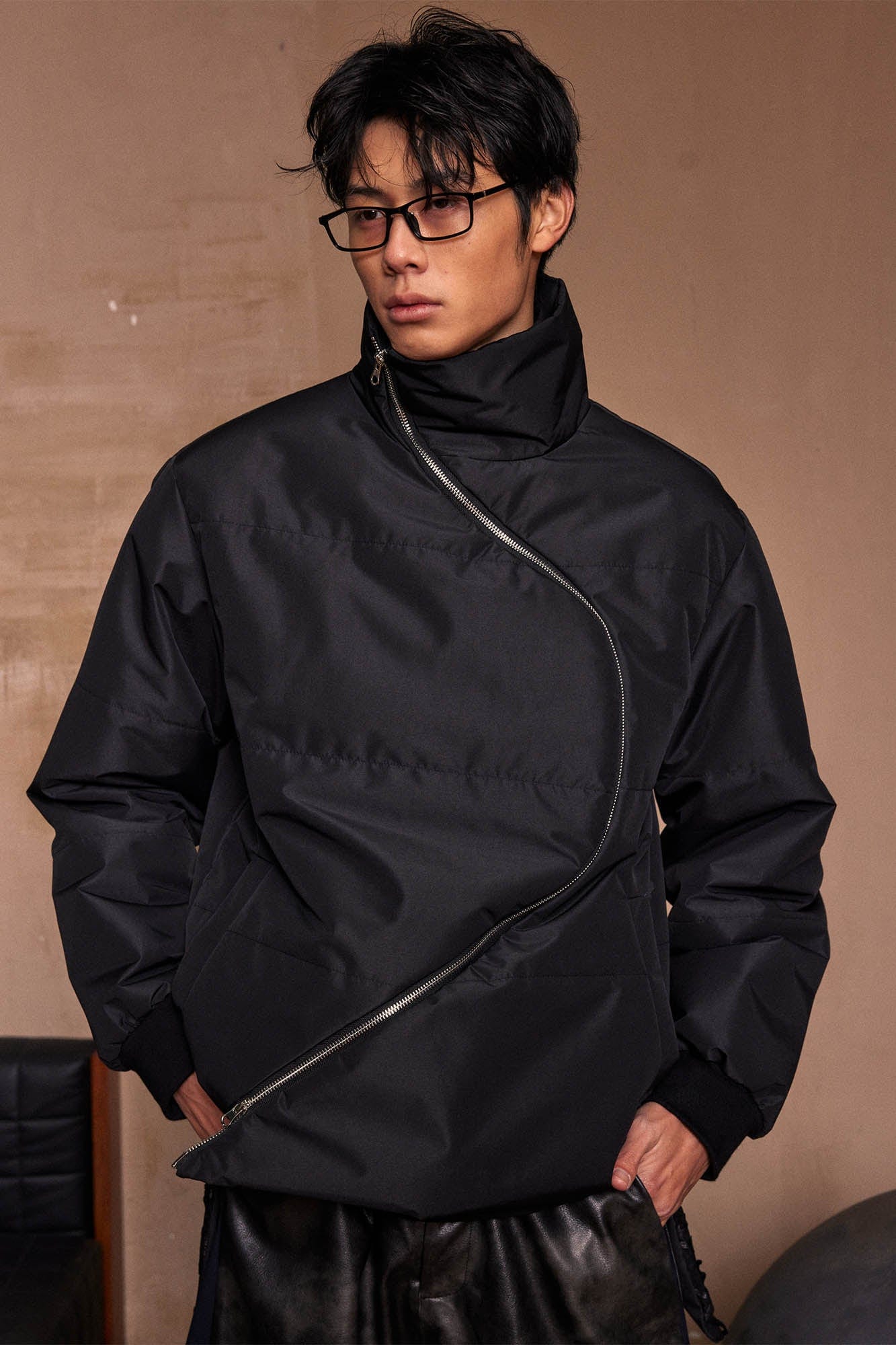 KADAKADA Curved Zipper Detachable-Hem Quilted Jacket