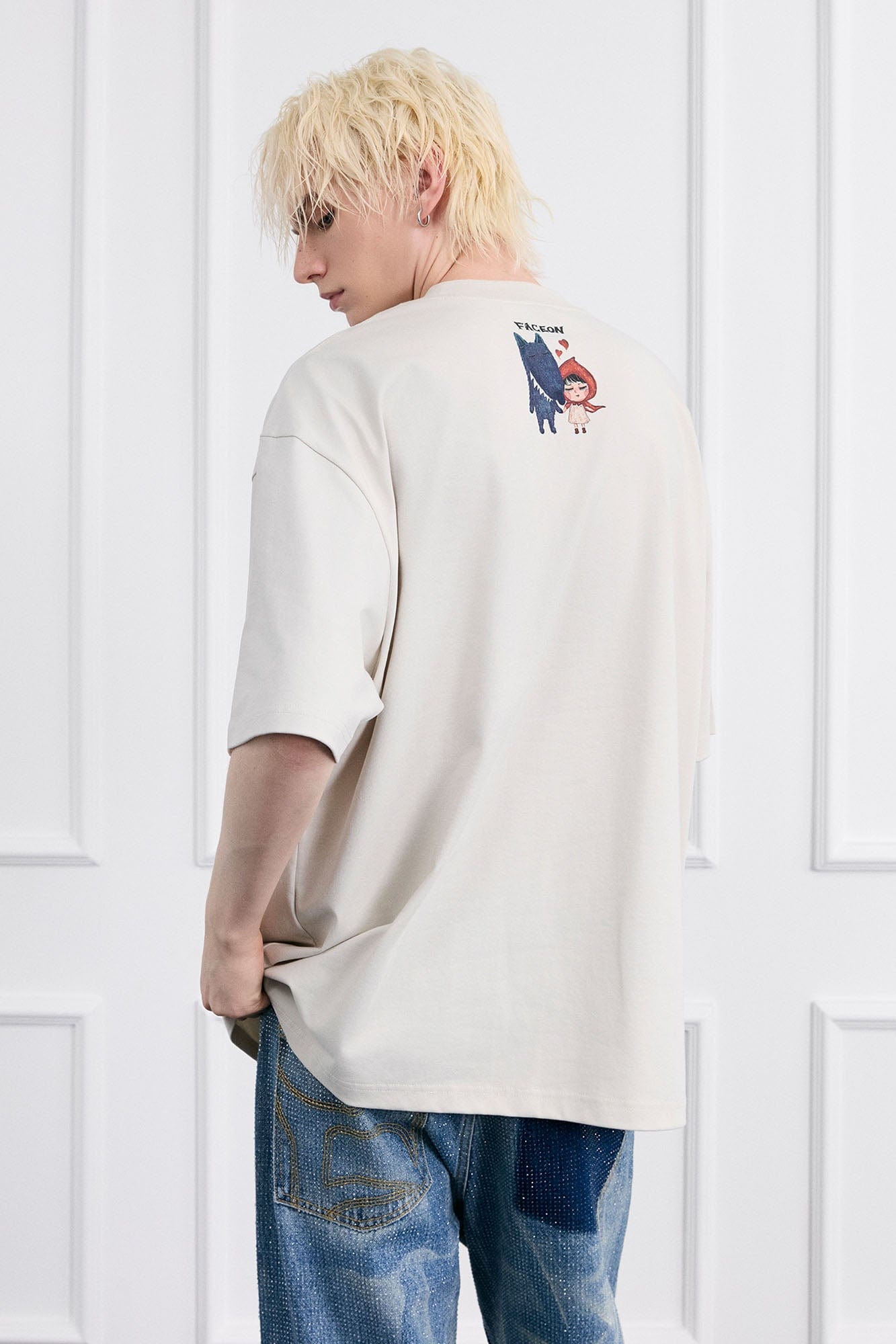 FACEONLAB Big Bad Wolf Oversized T-Shirt