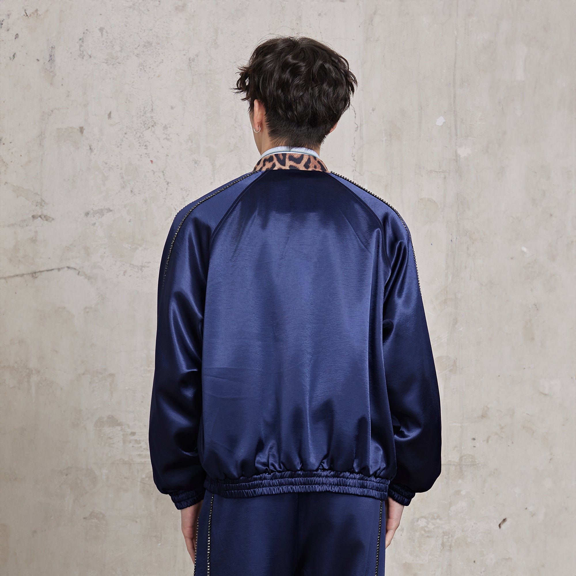 FACEONLAB Rivet Diamond Satin Leopard-Collar Jacket