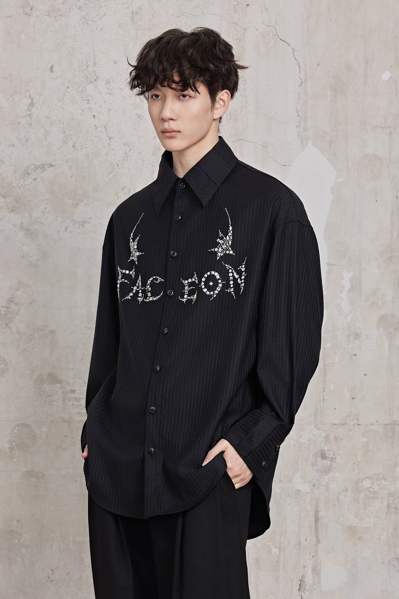 FACEONLAB Pinstriped Rivet Diamond Shirt