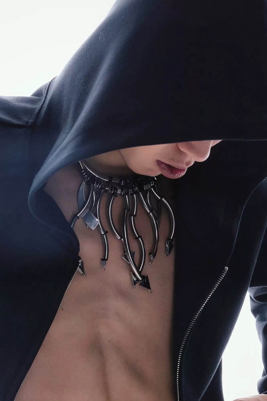 ILLUSORY Mechanical Multi-Arrow Necklace