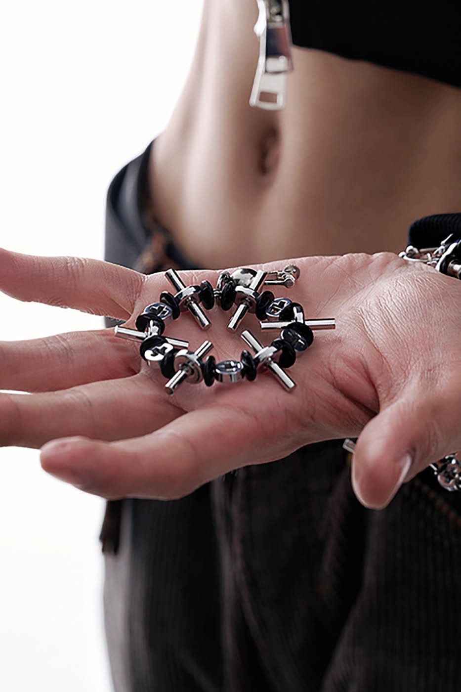 ILLUSORY The Infiltrator Circular Earings / Ear Clips