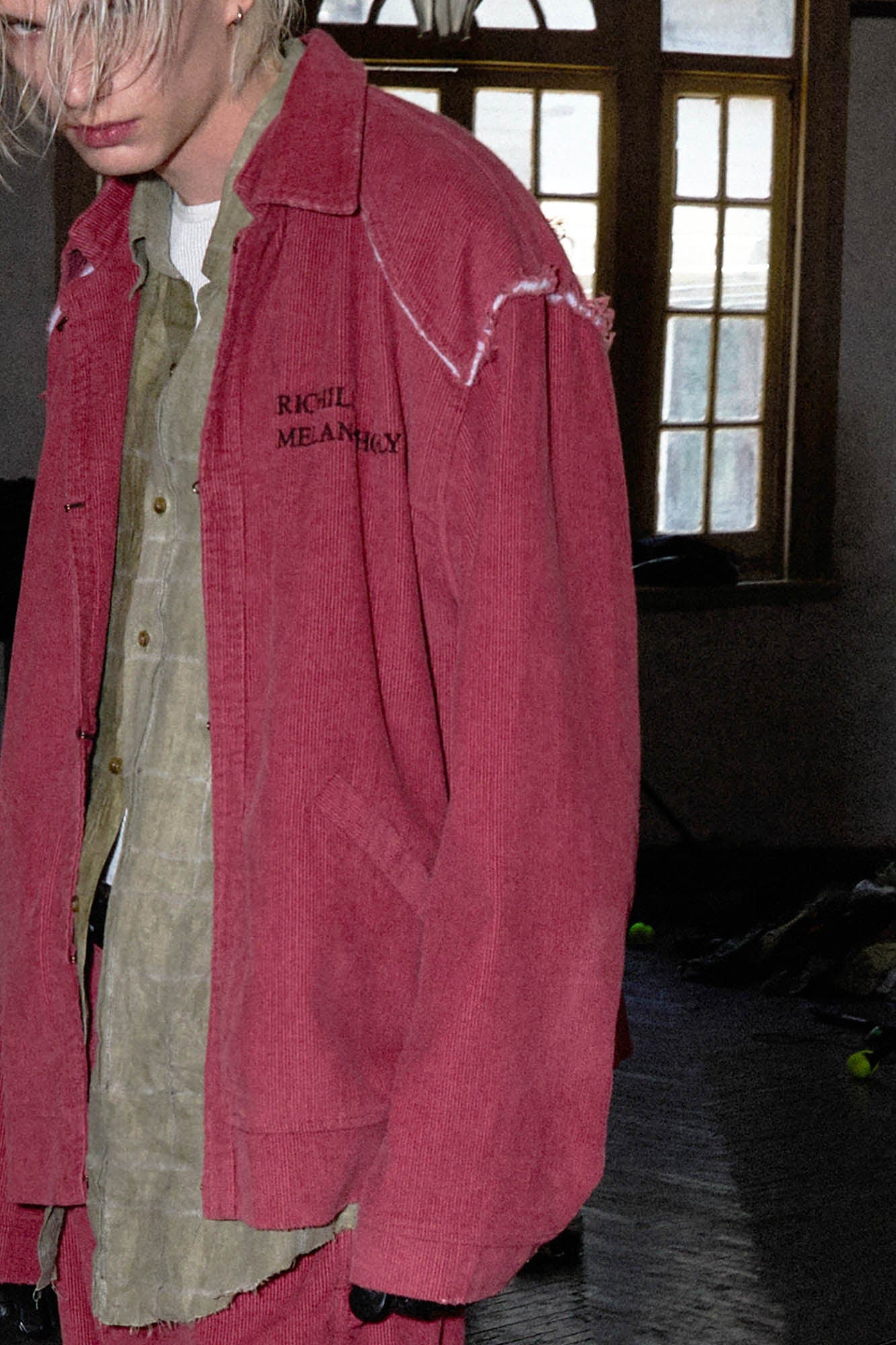 RICHILL Frayed Shoulder Corduroy Jacket