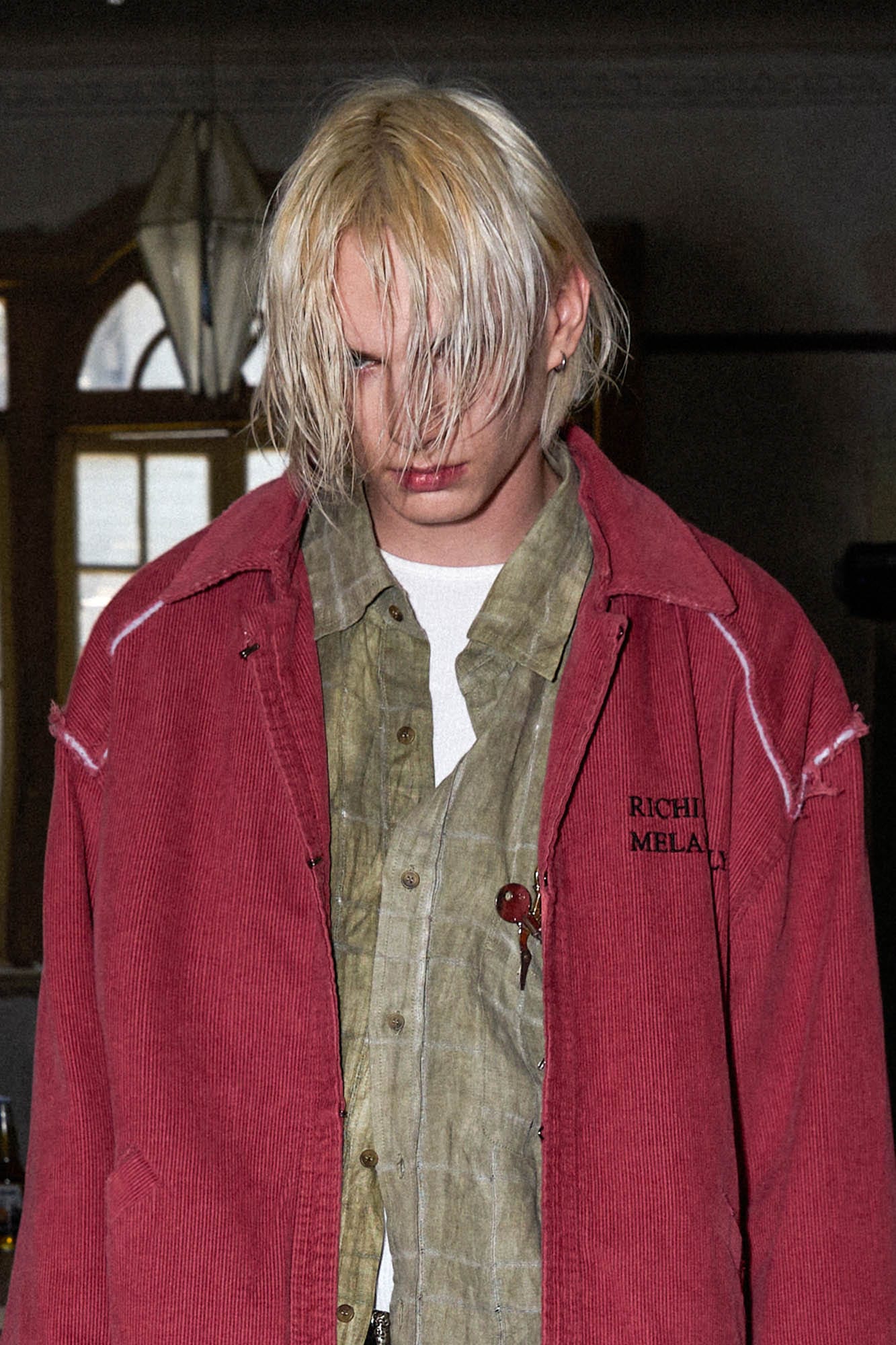 RICHILL Frayed Shoulder Corduroy Jacket
