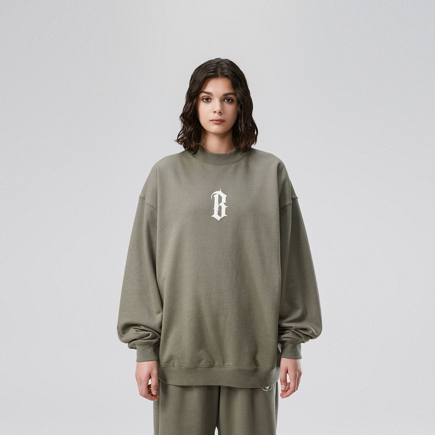BONELESS Gothic LOGO Sweatshirt