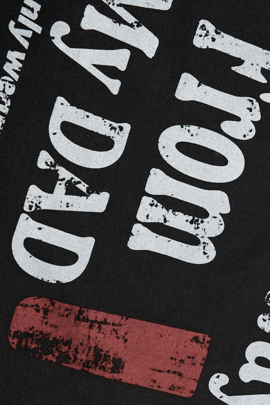 STEEPC Distressed Slogan Full-Print T-Shirt