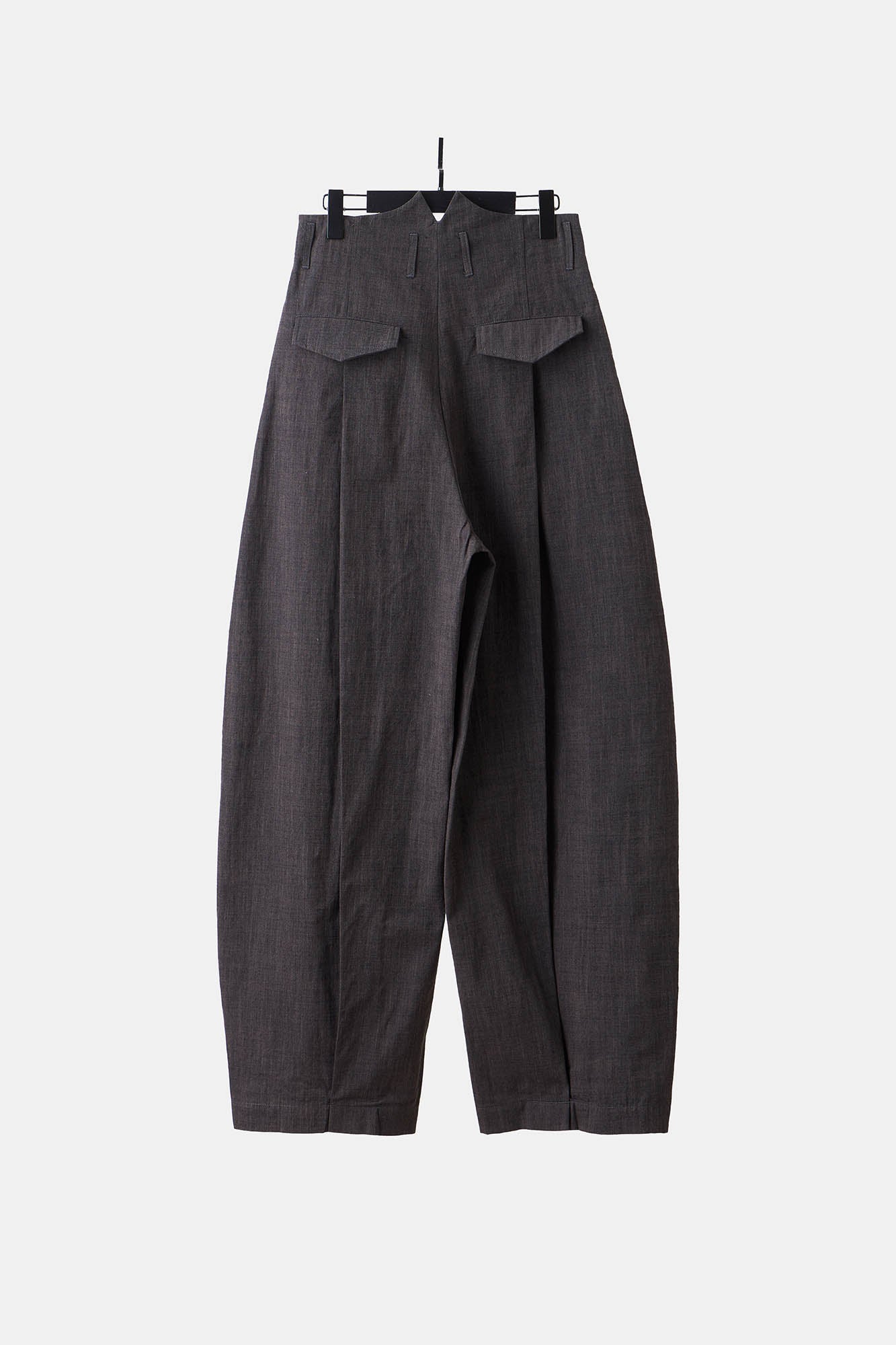 ILNya Nieternite Nifutur Pleated Curved Oversized Pants