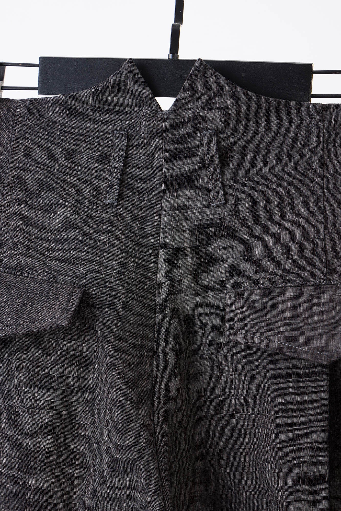 ILNya Nieternite Nifutur Pleated Curved Oversized Pants