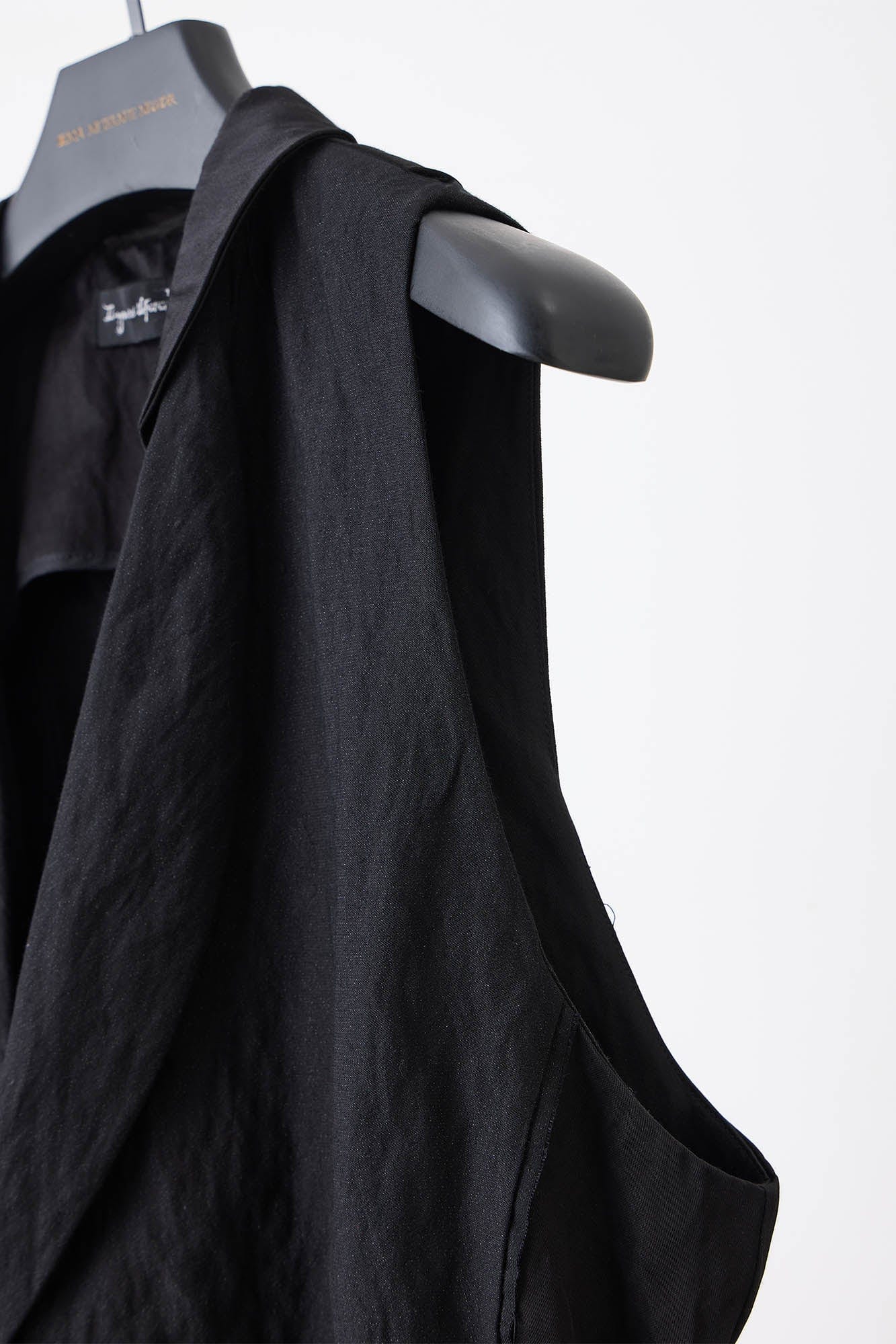 ILNya Nieternite Nifutur Asymmetrical Shawl Collar Belted Crinkled Vest