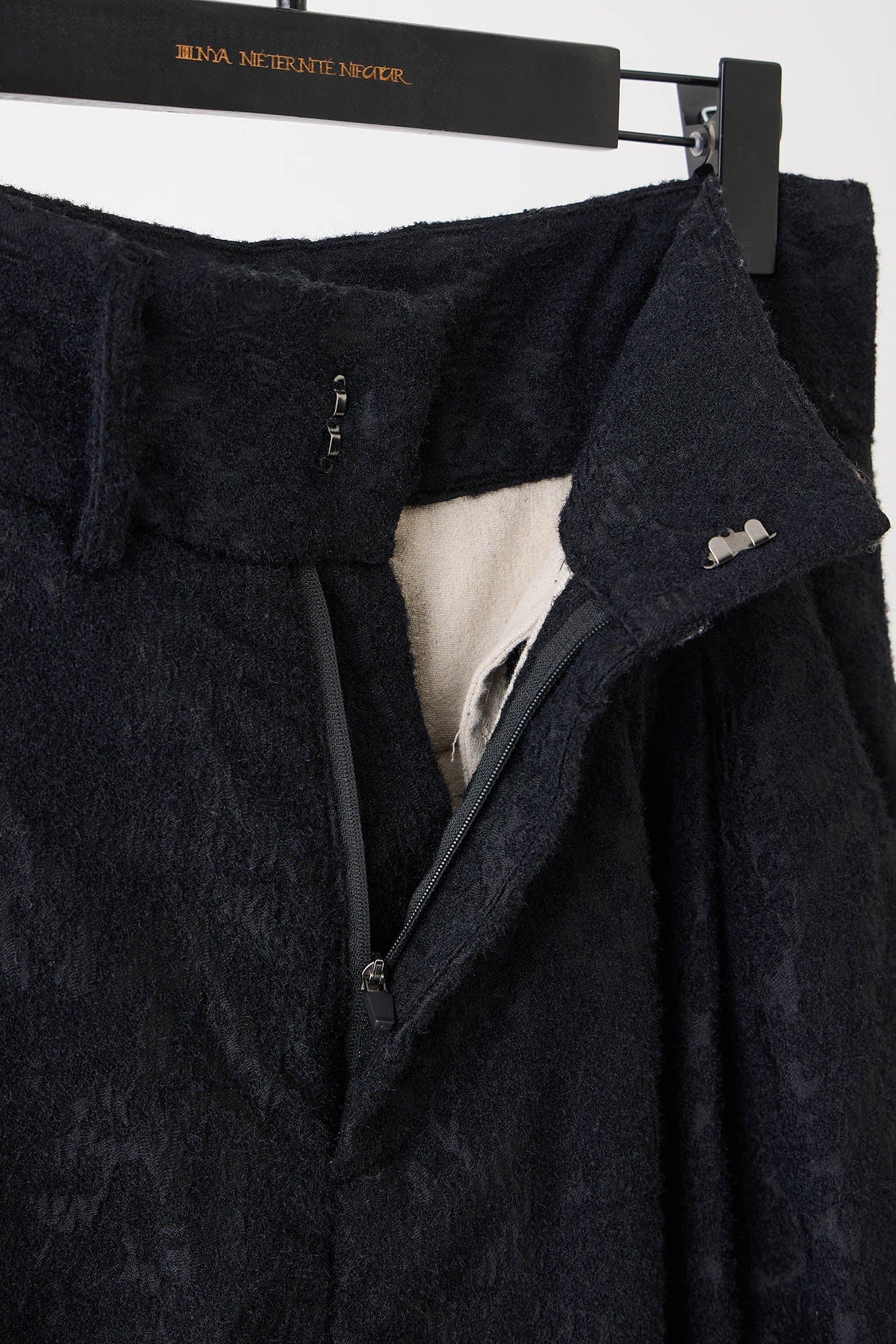 ILNya Nieternite Nifutur Jacquard Layered Raw Edge Balloon Shorts