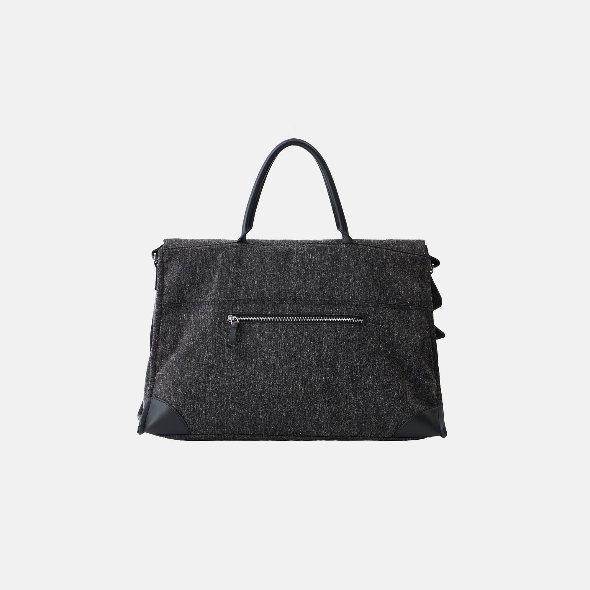 ILNya Nieternite Nifutur Asymmetrical Buttoned Shoulder bag