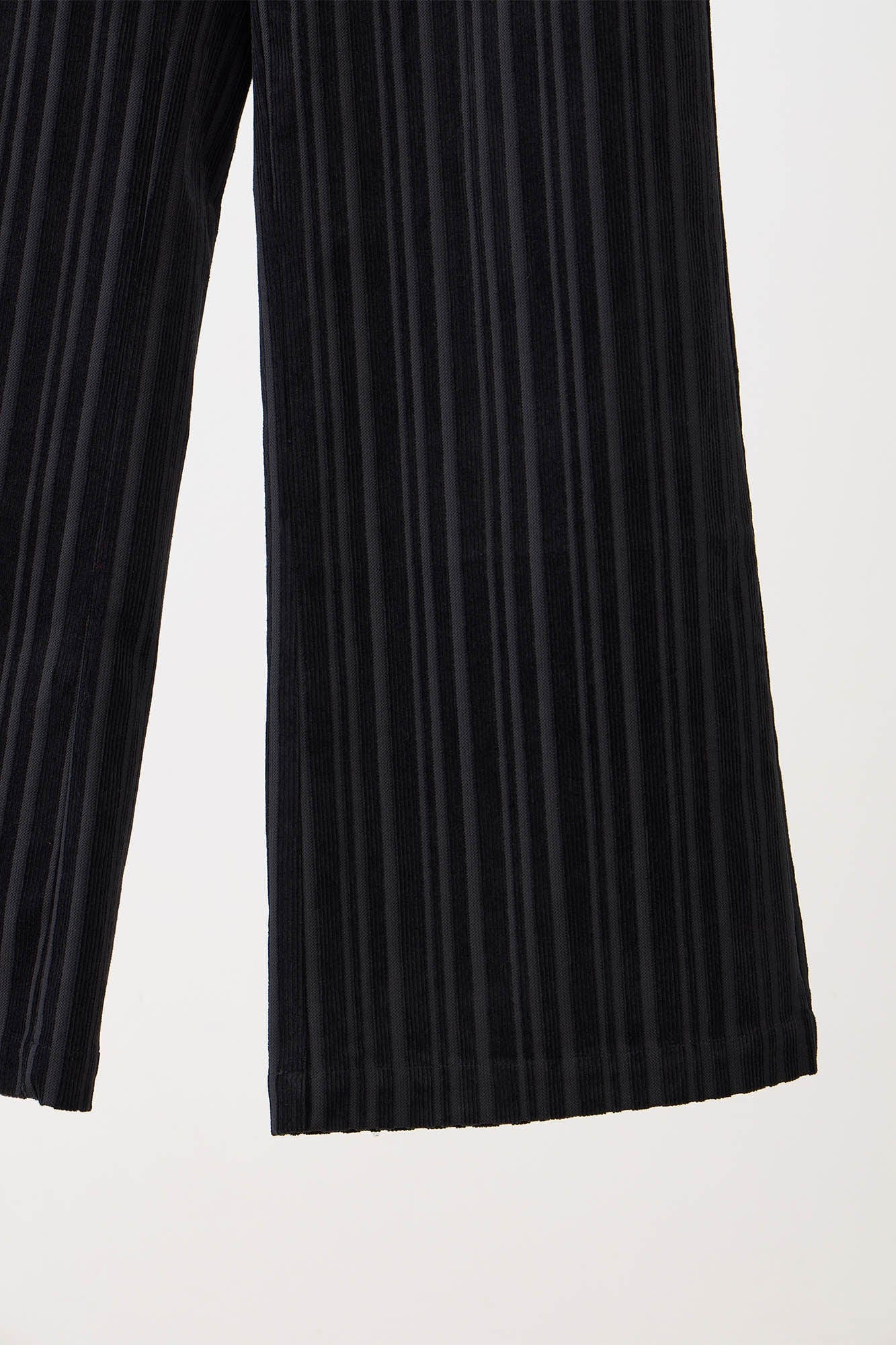 ILNya Nieternite Nifutur Corduroy Stripe Straight-Leg Trousers