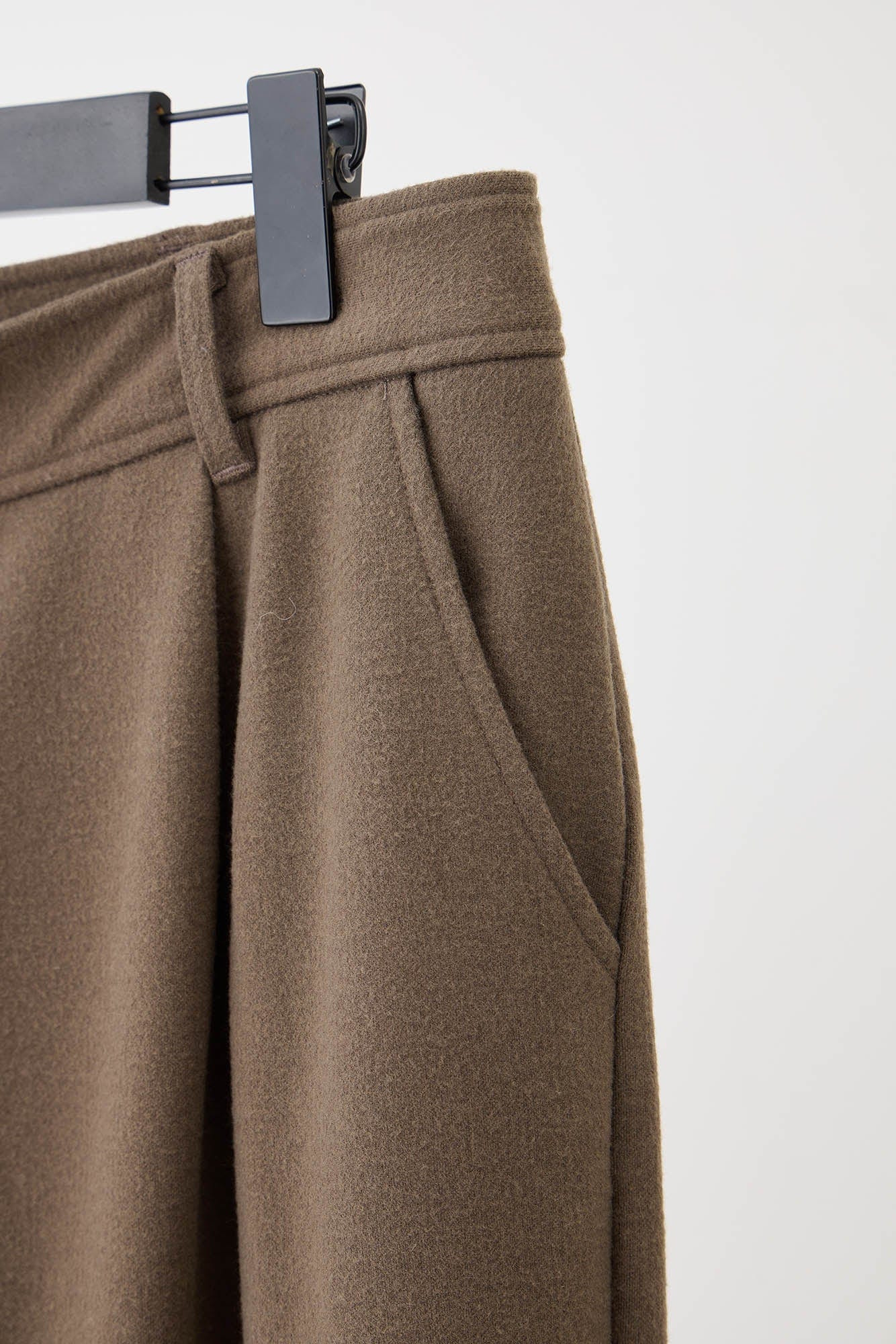 ILNya Nieternite Nifutur Distressed Hem Asymmetrical Fly Trousers