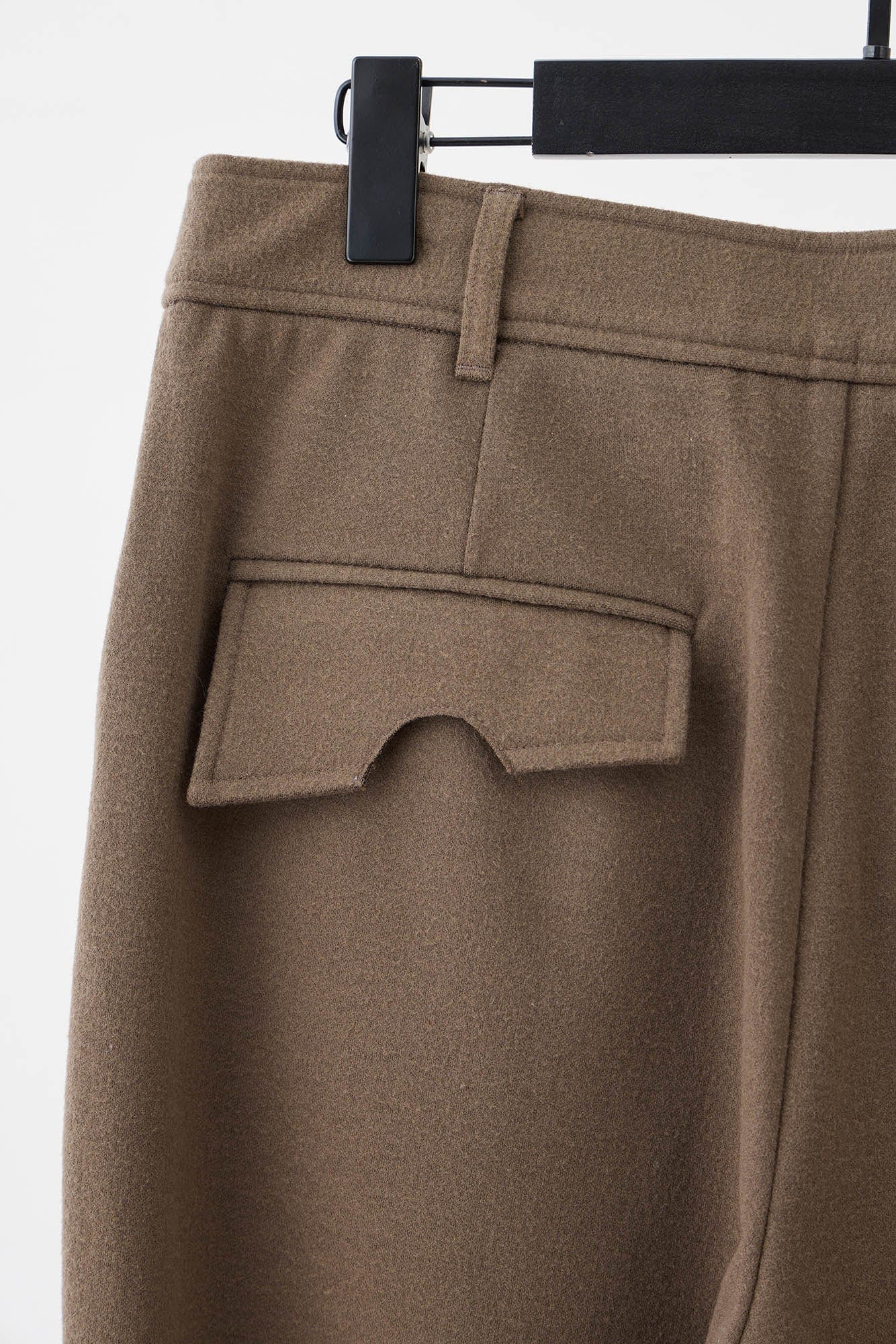 ILNya Nieternite Nifutur Distressed Hem Asymmetrical Fly Trousers