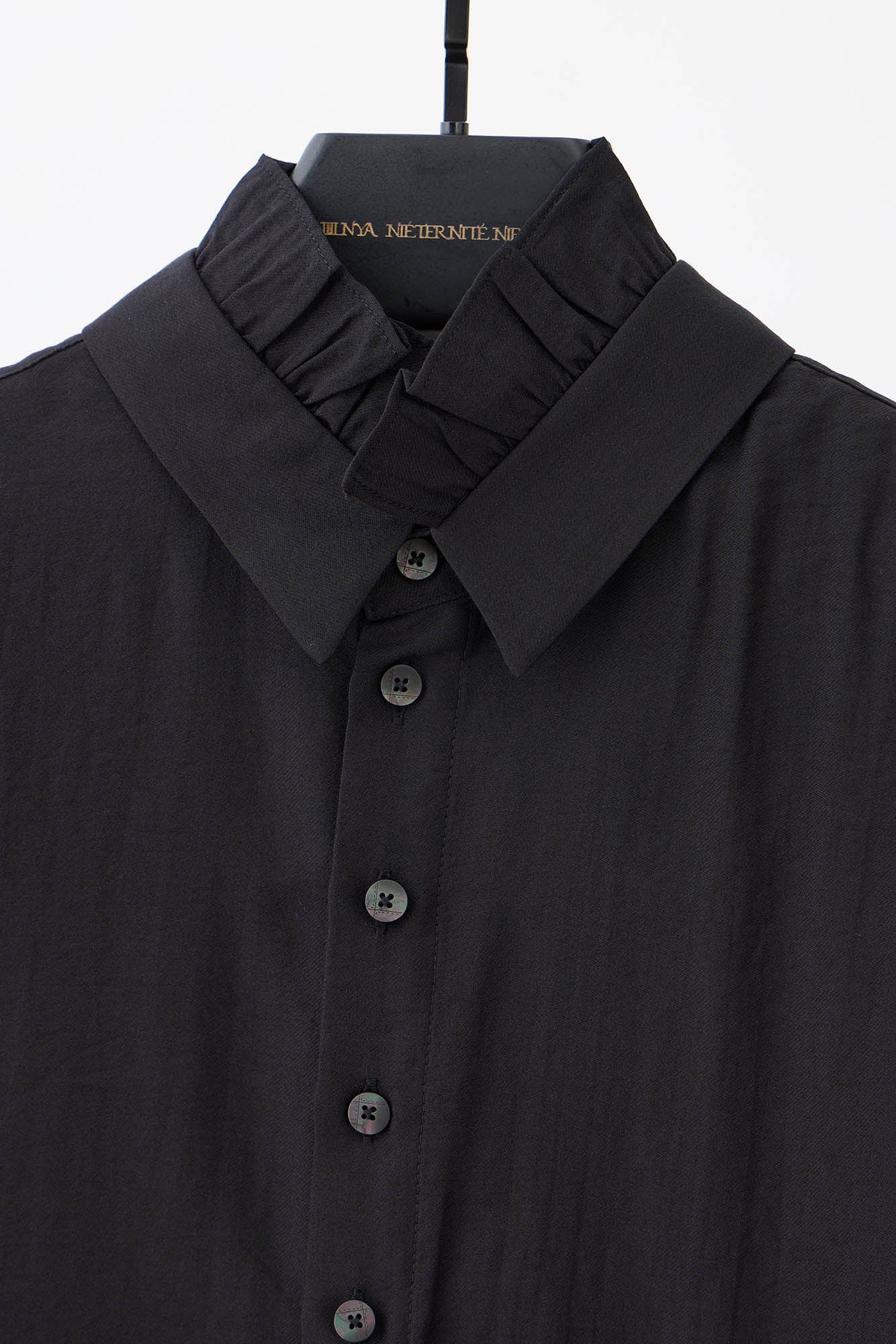 ILNya Nieternite Nifutur Ruffle-Neck Satin Shirt
