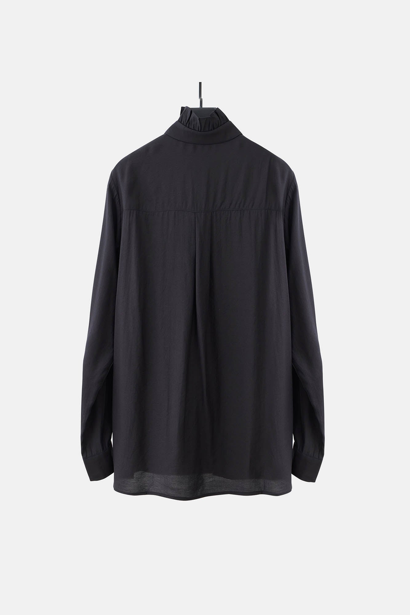 ILNya Nieternite Nifutur Ruffle-Neck Satin Shirt