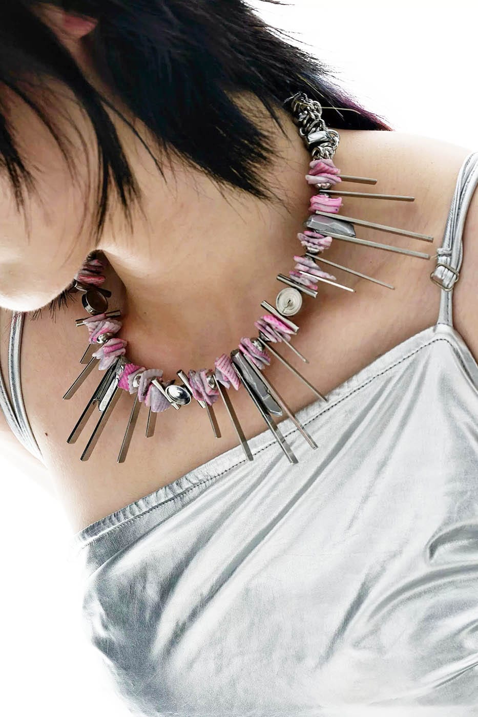 ILLUSORY The Gravity Shell Beaded Necklace