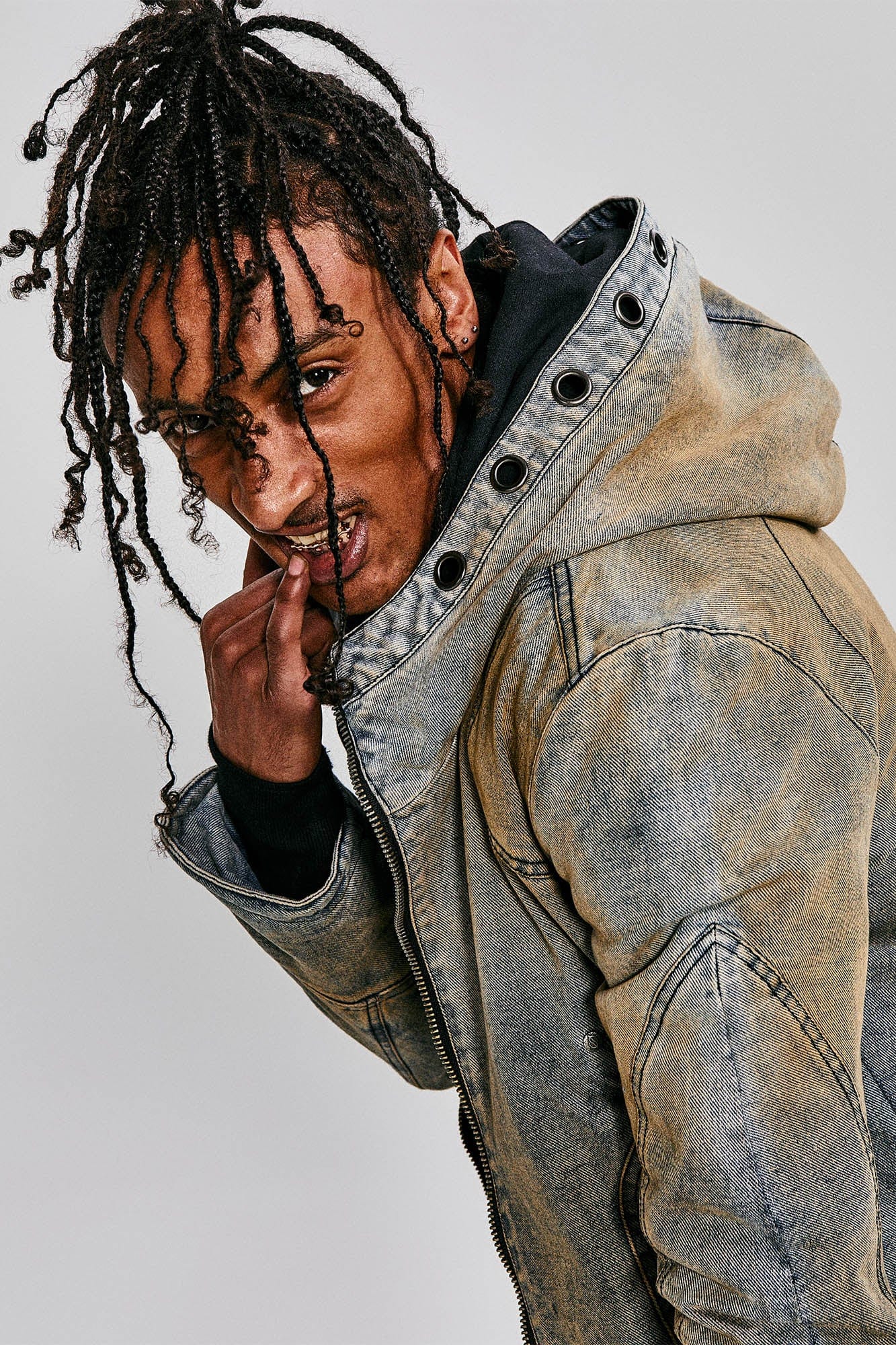 FLYERRER Distressed Spliced Studded Hooded Short Denim Jacket