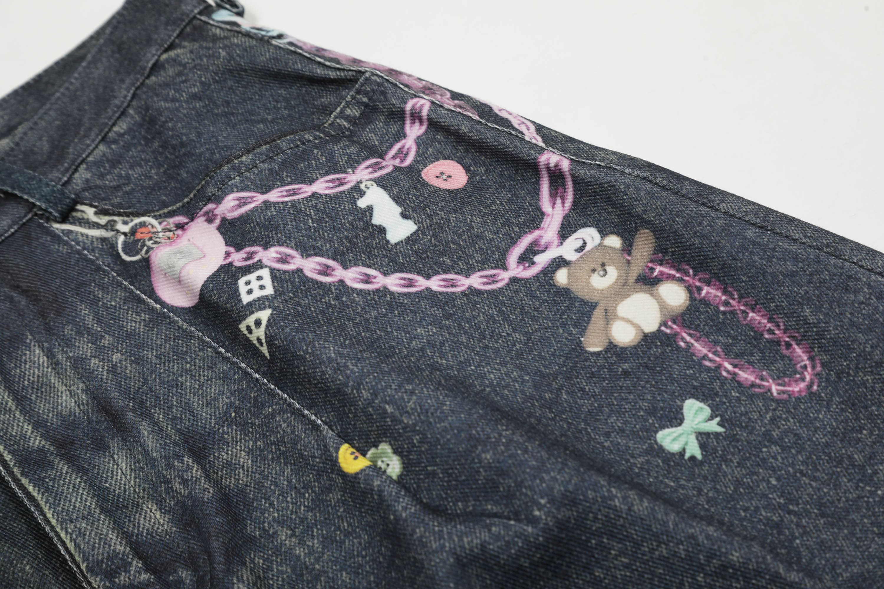 CLP Beaded Chain Graphics Wide-Leg Denim Shorts