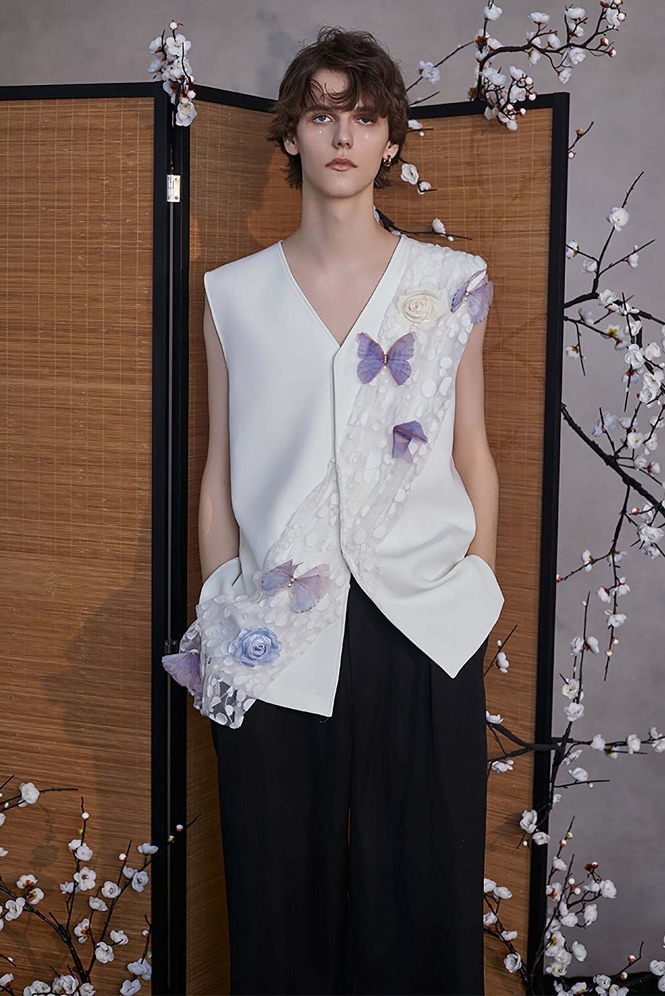 JIECHI Butterfly&Floral Asymmetrical Sheer V-Neck Vest