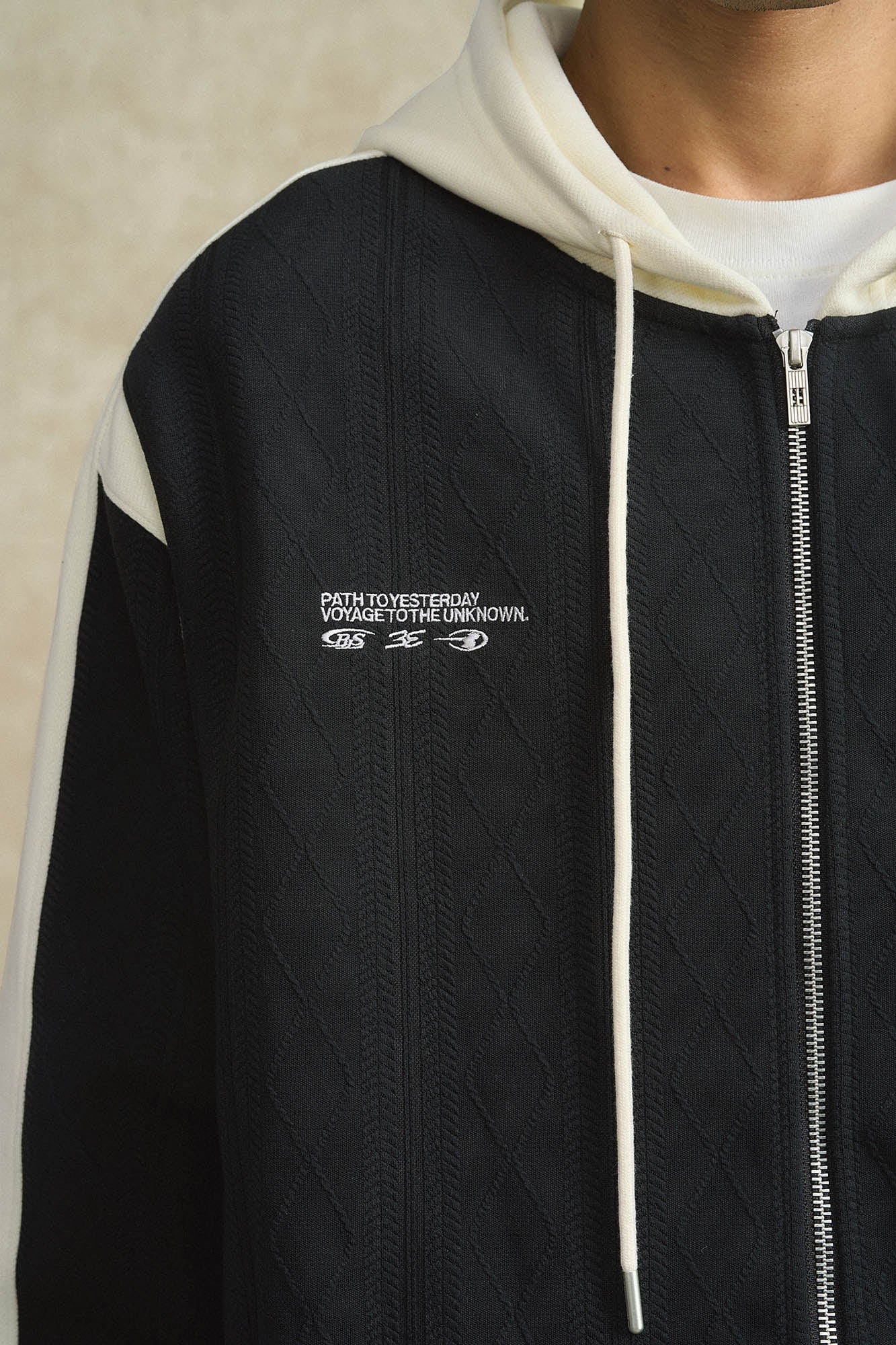 BONELESS Jacquard Contrast Paneled Hooded Jacket