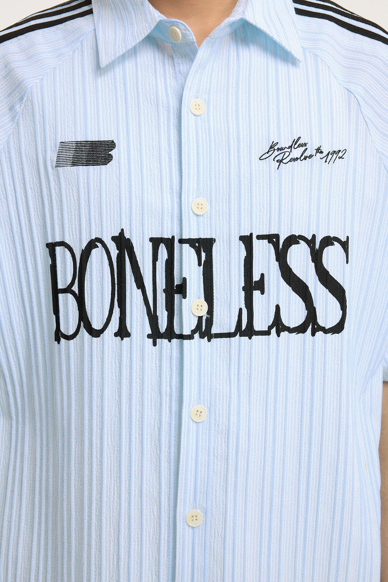 BONELESS Pinstriped Seersucker Raglan Half Shirt