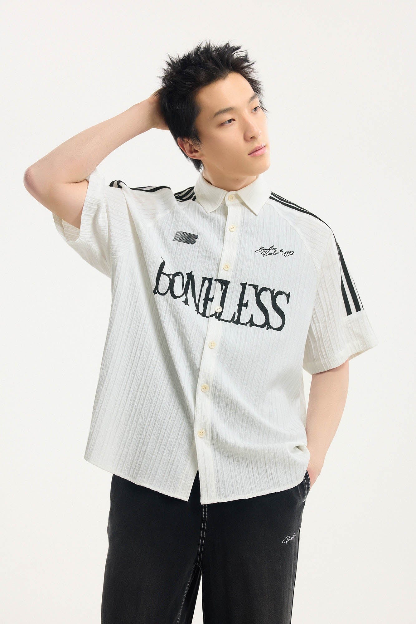 BONELESS Pinstriped Seersucker Raglan Half Shirt