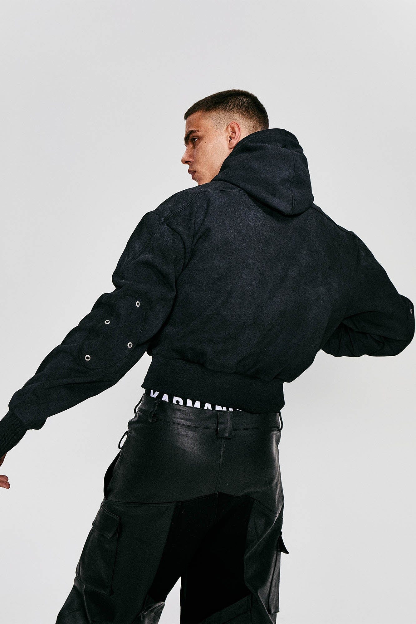 FLYERRER Grommet Spliced Zip-Up Cropped Hoodie