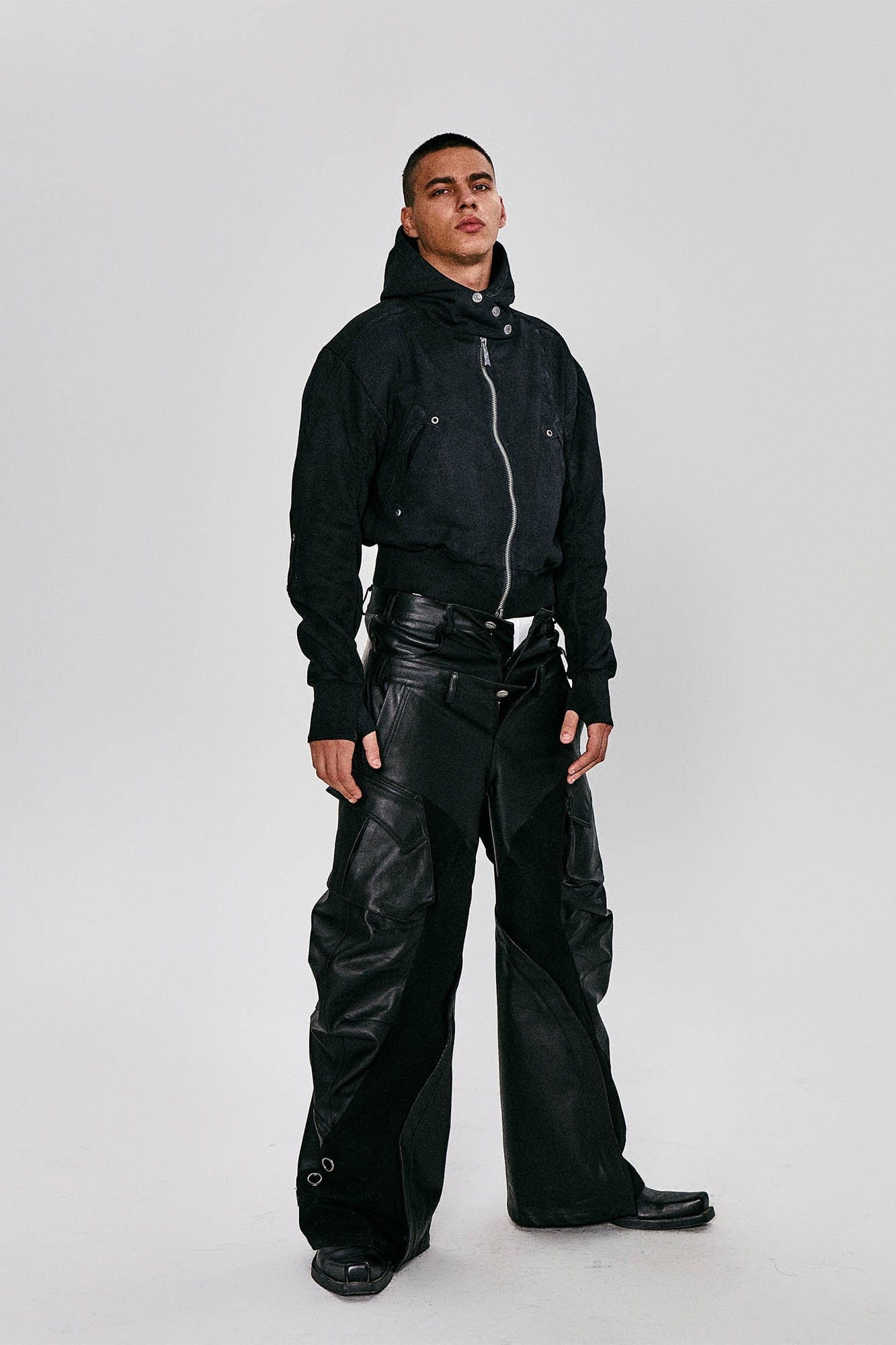 FLYERRER Grommet Spliced Zip-Up Cropped Hoodie