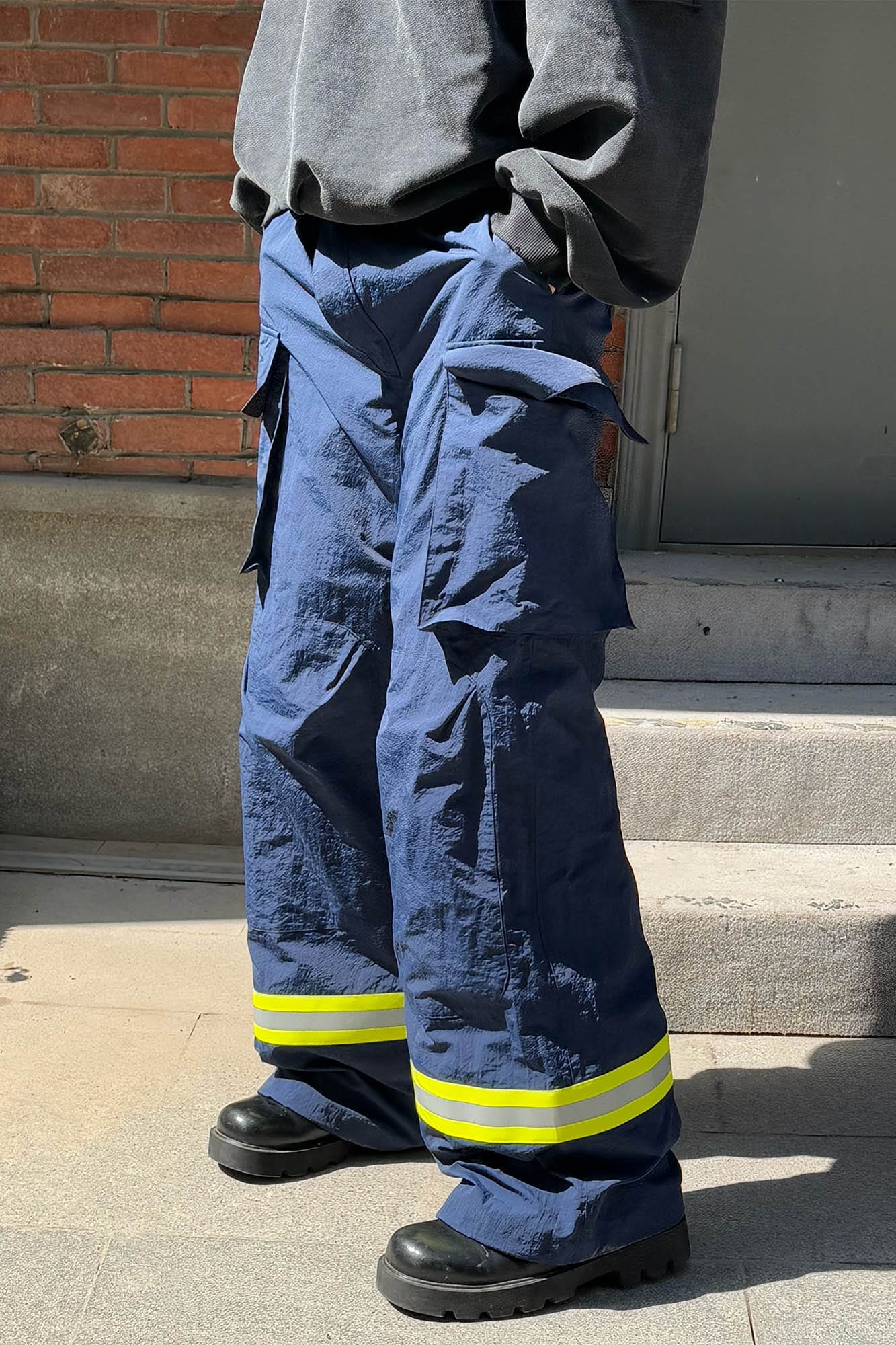 RELABEL Reflective Wide-Leg Firefighter Cargo