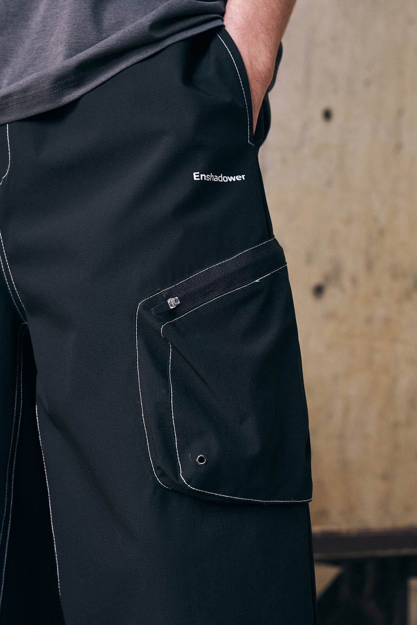 ENSHADOWER Stitched Multi-Pocket Cargo Shorts