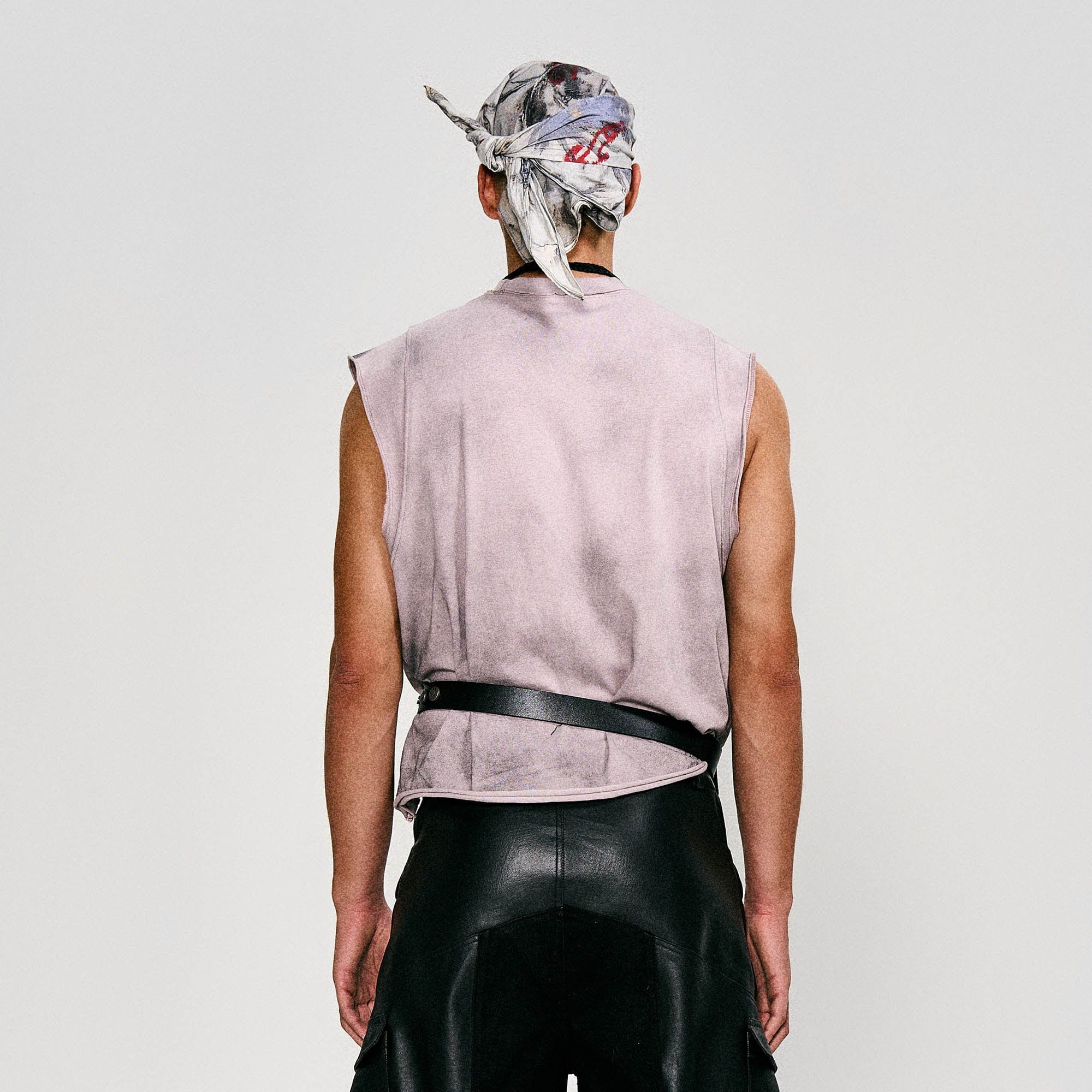 FLYERRER Distressed Cross Date-Print Sleeveless Tee