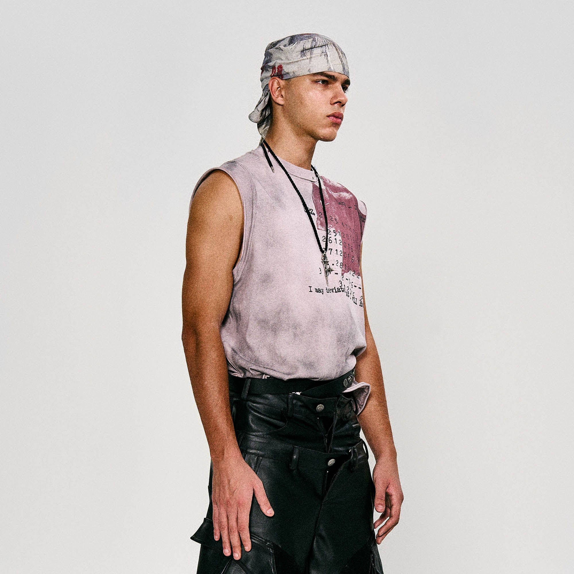FLYERRER Distressed Cross Date-Print Sleeveless Tee