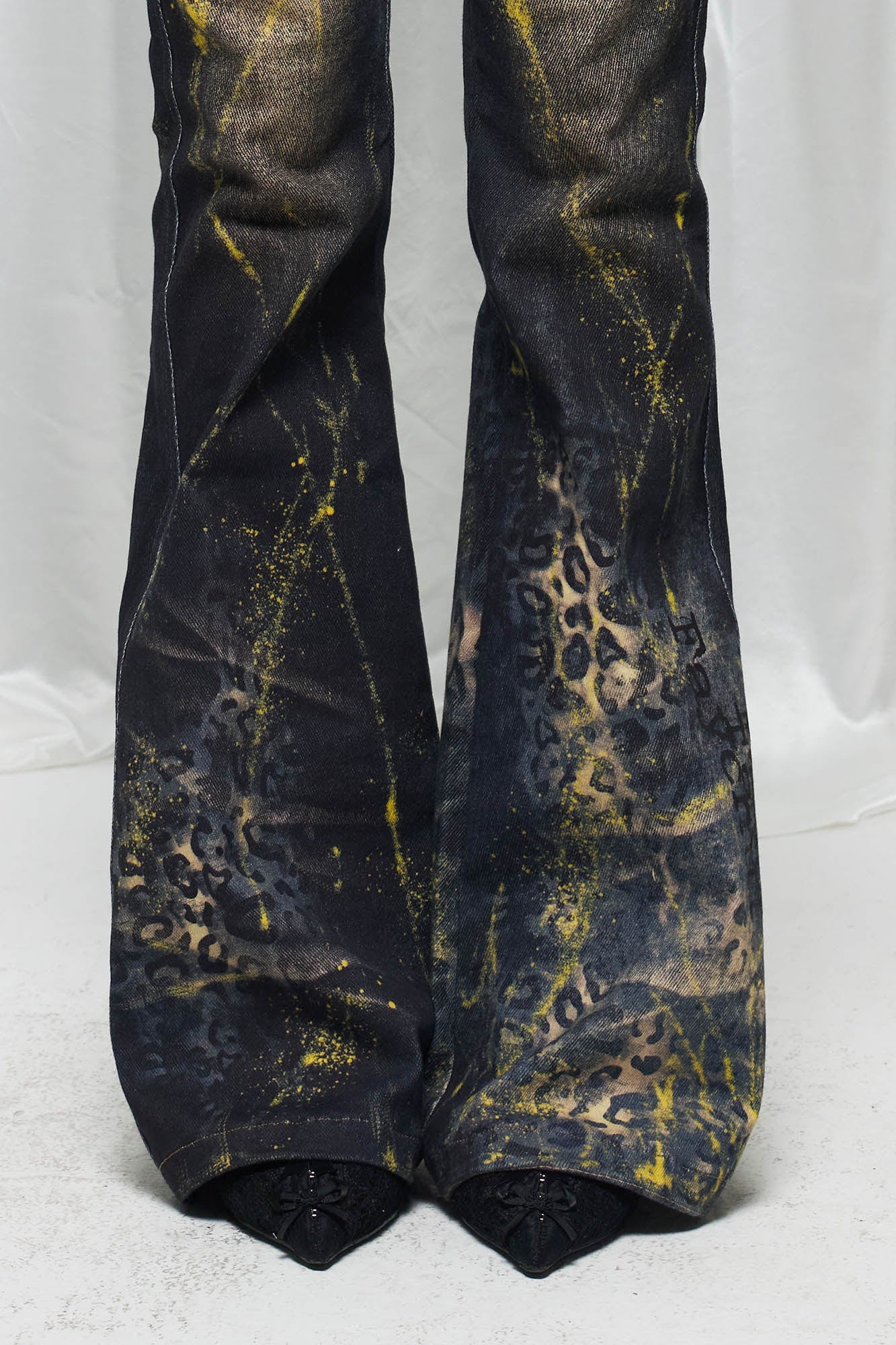 DND4DES×Faychui Distressed Leopard Splattered Flared Jeans