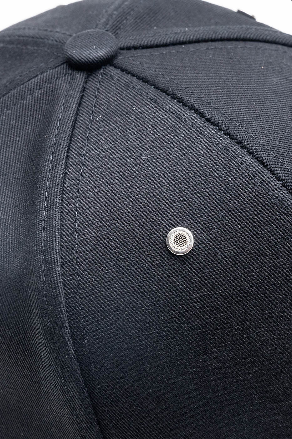 INSIDE OUT Chained Cut-Out Cap