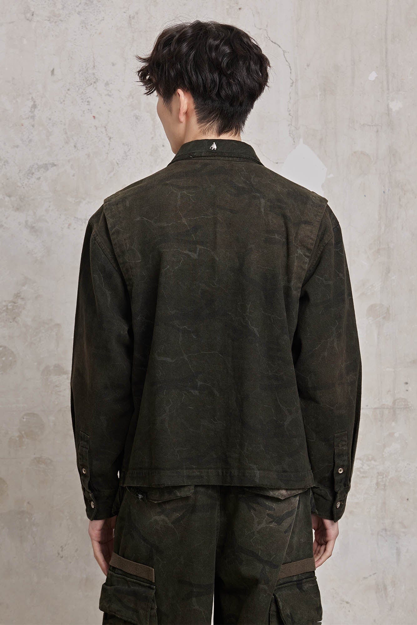 FACEONLAB Distressed Cracked Flap-Pocket Military Jacket