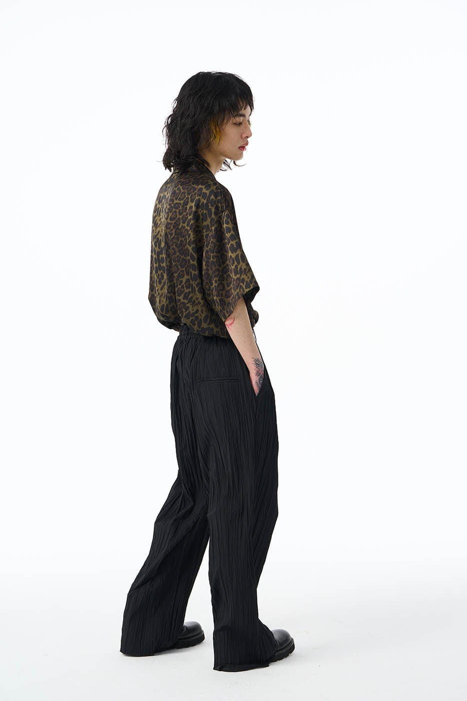 EPIC POETRY Leopard Half Shirt Dark Green